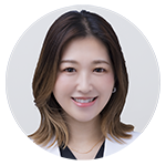 奈々医師の写真